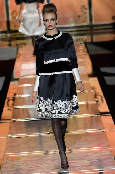 Look 3